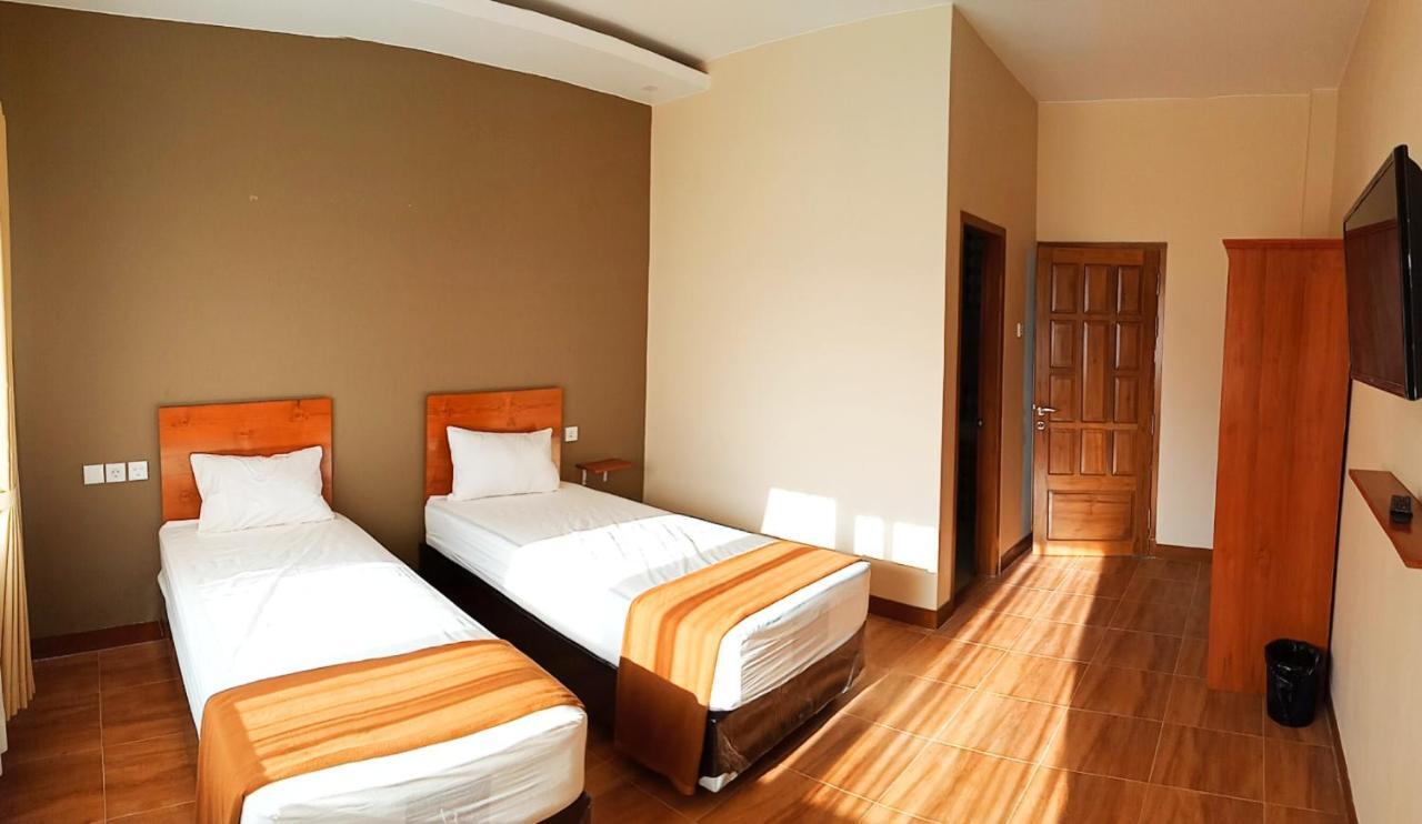 Bluefire Homestay Syariah Banyuwangi  Dış mekan fotoğraf